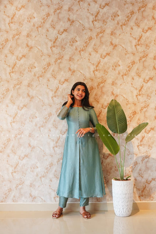 Two Piece (MSD-081)